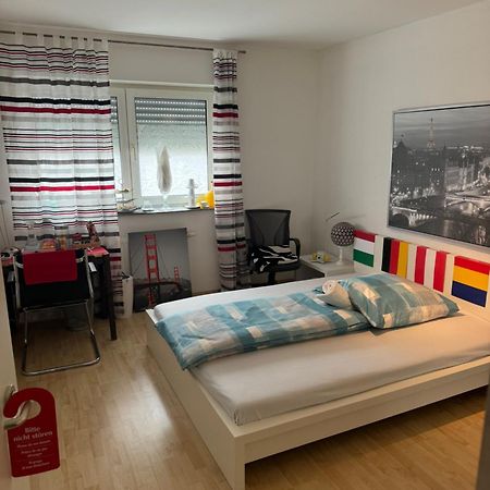 Möblierte 2 Zimmer-Wohnung für Studenten Offenbach del Meno Exterior foto